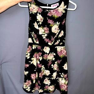 Size xs floral dress